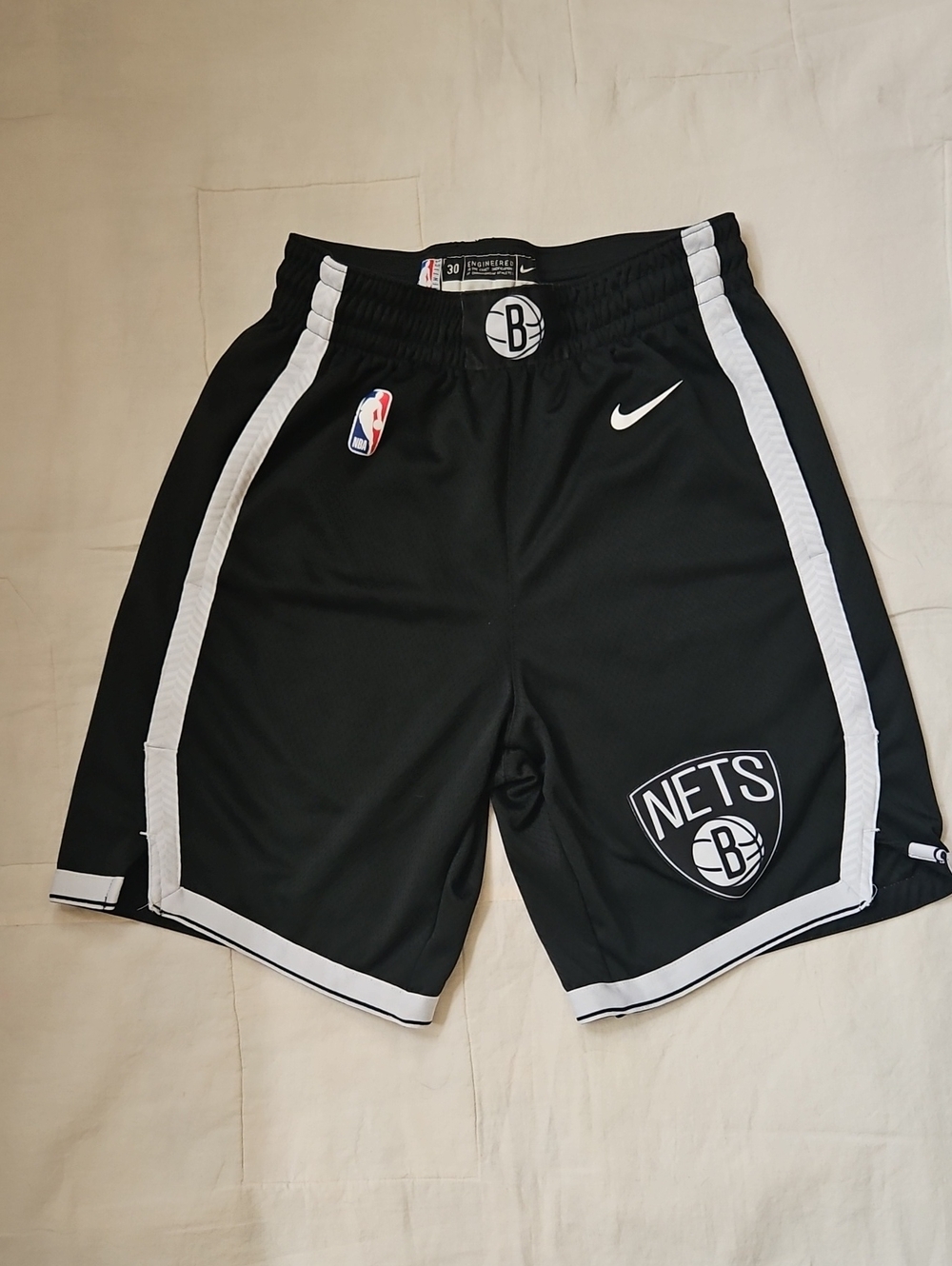 Nike Waist 30 Brooklyn Nets Black and White Basketball Shorts